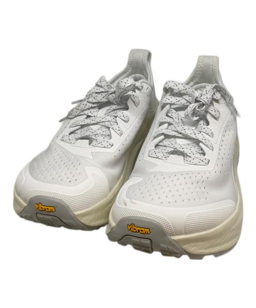 ALTRA（アルトラ）ALTRA (アルトラ) OLYMPUS 6 ホワイト サイズ:8.5の古着・服飾アイテム