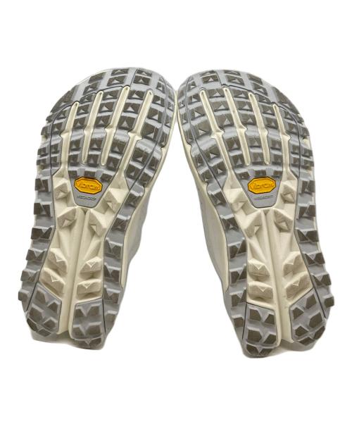 ALTRA（アルトラ）ALTRA (アルトラ) OLYMPUS 6 ホワイト サイズ:8.5の古着・服飾アイテム