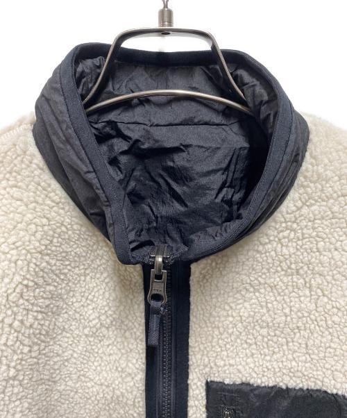 THE NORTH FACE（ザ ノース フェイス）THE NORTH FACE (ザ ノース フェイス) リバーシブルエクストリームパイルフリースジャケット ベージュ サイズ:Ｍの古着・服飾アイテム
