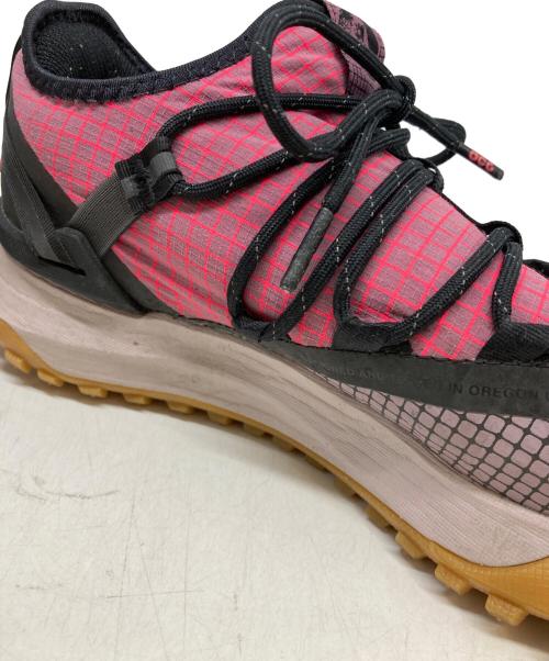 NIKE ACG（ナイキエーシージー）NIKE ACG (ナイキエーシージー) Mountain Fly Low ピンク サイズ:26の古着・服飾アイテム