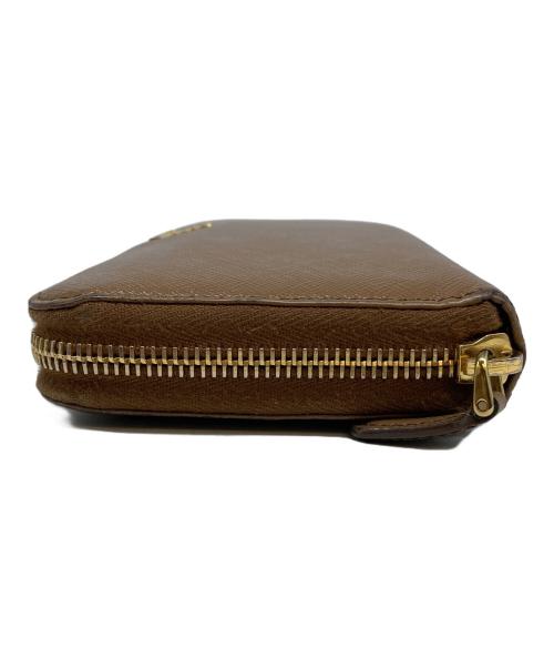 PRADA（プラダ）PRADA (プラダ) 財布 ベージュの古着・服飾アイテム