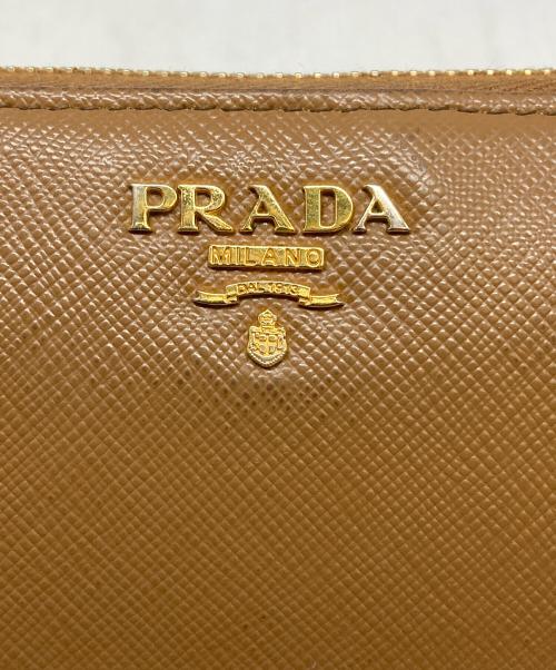PRADA（プラダ）PRADA (プラダ) 財布 ベージュの古着・服飾アイテム
