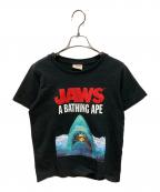 A BATHING APE×JAWSア ベイシング エイプ×ジョーズ）の古着「JAWSプリントTシャツ」｜ブラック