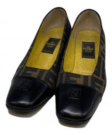 FENDI（フェンディ）の古着「ズッカ柄スクエアトゥーパンプス」｜ブラウン×ブラック