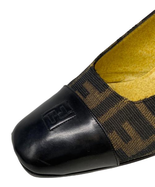 FENDI（フェンディ）FENDI (フェンディ) ズッカ柄スクエアトゥーパンプス ブラウン×ブラック サイズ:36 1/2の古着・服飾アイテム