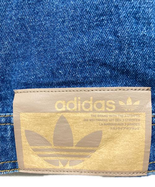 adidas（アディダス）adidas (アディダス) 刺繍デニムジャケット インディゴ サイズ:Ｌの古着・服飾アイテム