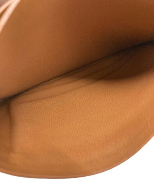 MOLINI（モリニ）MOLINI (モリニ) Fragment Case - Camel ブラウンの古着・服飾アイテム