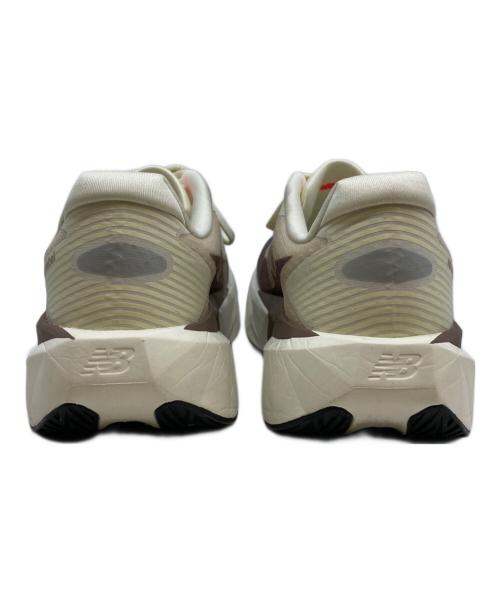 NEW BALANCE（ニューバランス）NEW BALANCE (ニューバランス) FuelCell Rebel v5 ベージュ サイズ:25ｃｍの古着・服飾アイテム