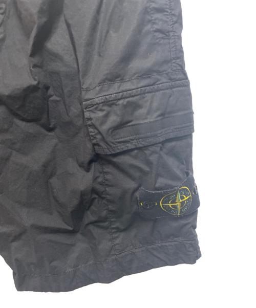STONE ISLAND（ストーンアイランド）STONE ISLAND (ストーンアイランド) 24SS コンパスパッチハーフパンツ ブラック サイズ:30の古着・服飾アイテム
