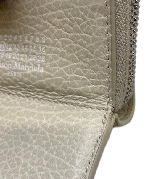 Maison Margiela（メゾンマルジェラ）Maison Margiela (メゾンマルジェラ) 2つ折り財布 ベージュの古着・服飾アイテム