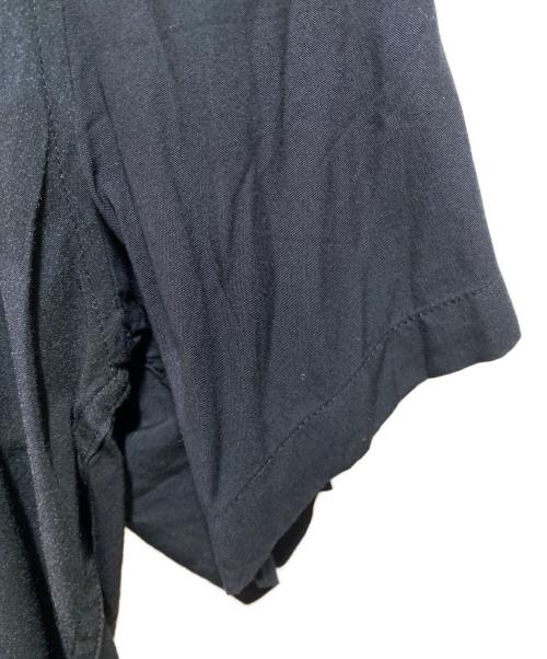 HUF（ハフ）HUF (ハフ) フラワープリント半袖オープンカラーシャツ ブラック サイズ:ＸＬの古着・服飾アイテム