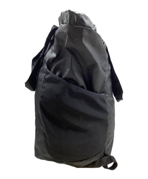 Patagonia（パタゴニア）Patagonia (パタゴニア) ウルトラライト・ブラックホール・トート・パック ブラックの古着・服飾アイテム