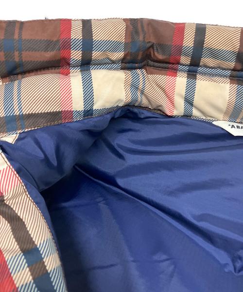 A BATHING APE（アベイシングエイプ）A BATHING APE (アベイシングエイプ) ラブジェネチェックダウンベスト ベージュ サイズ:Ｍの古着・服飾アイテム