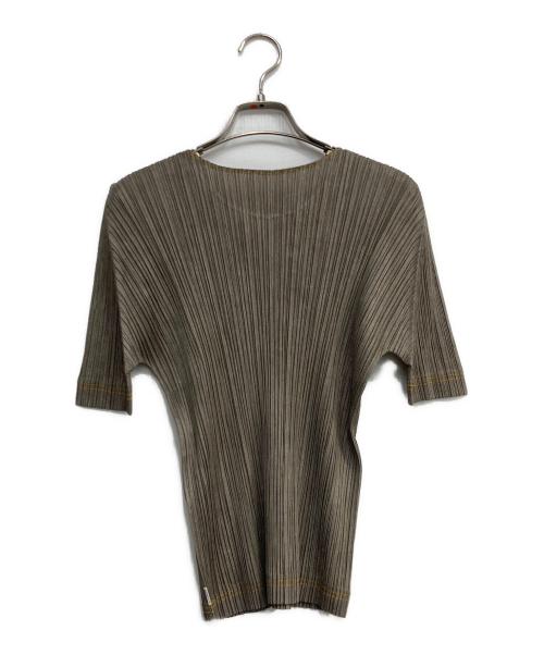PLEATS PLEASE（プリーツプリーズ）PLEATS PLEASE (プリーツプリーズ) 半袖プリーツカットソー カーキ サイズ:4の古着・服飾アイテム