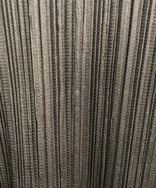 PLEATS PLEASE（プリーツプリーズ）PLEATS PLEASE (プリーツプリーズ) ハイネック半袖プリーツカットソー ブラウン サイズ:4の古着・服飾アイテム