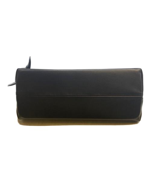 SOFTHYPHEN（ソフトハイフン）SOFTHYPHEN (ソフトハイフン) FAUX LEATHER EYELET HANDLE BAG ブラック 未使用品の古着・服飾アイテム