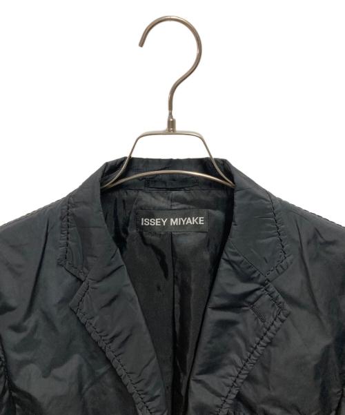 ISSEY MIYAKE（イッセイミヤケ）ISSEY MIYAKE (イッセイミヤケ) パッカリングジャケット ブラック サイズ:4の古着・服飾アイテム