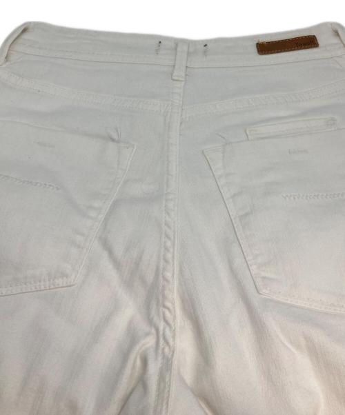 YANUK（ヤヌーク）YANUK (ヤヌーク) Really Light/Spill Proof ワイドフレア ホワイト サイズ:26の古着・服飾アイテム