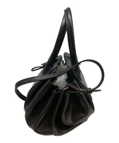 MARNI（マルニ）MARNI (マルニ) チューブハンドル ショルダーバッグ Tulipea SBMP0223A0P8710 ブラックの古着・服飾アイテム