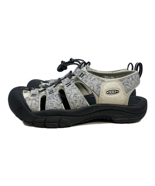 KEEN（キーン）KEEN (キーン) NEWPORT RETRO グレー サイズ:28の古着・服飾アイテム