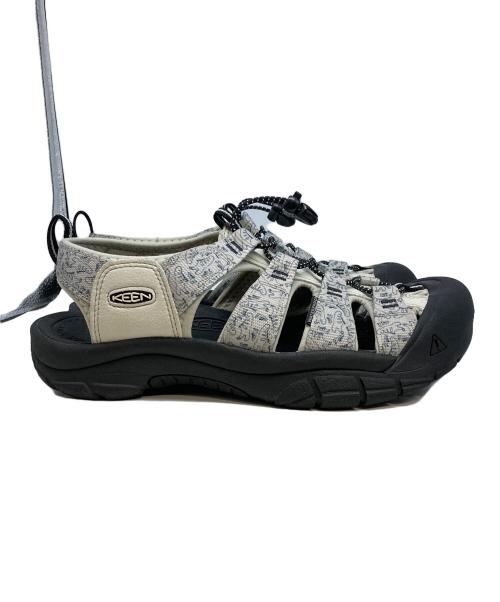 KEEN（キーン）KEEN (キーン) NEWPORT RETRO グレー サイズ:28の古着・服飾アイテム