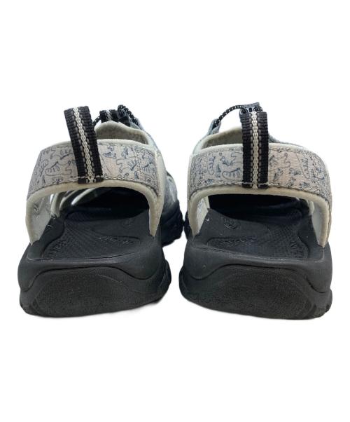 KEEN（キーン）KEEN (キーン) NEWPORT RETRO グレー サイズ:28の古着・服飾アイテム
