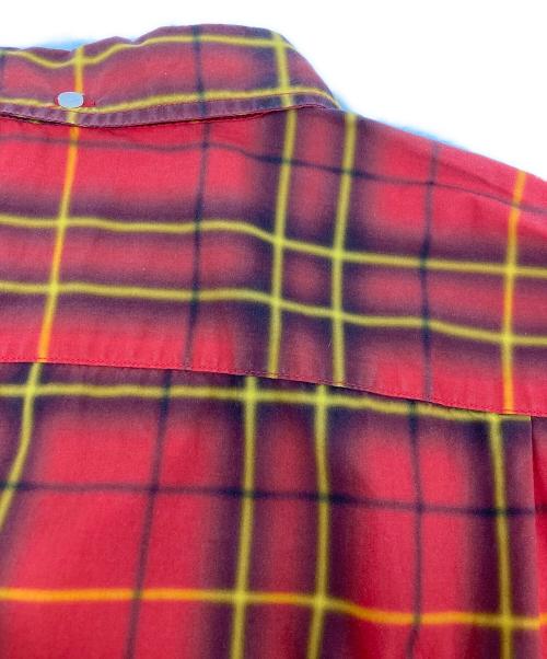 SUPREME（シュプリーム）SUPREME (シュプリーム) Spray Tartan Shirt レッド サイズ:Lの古着・服飾アイテム