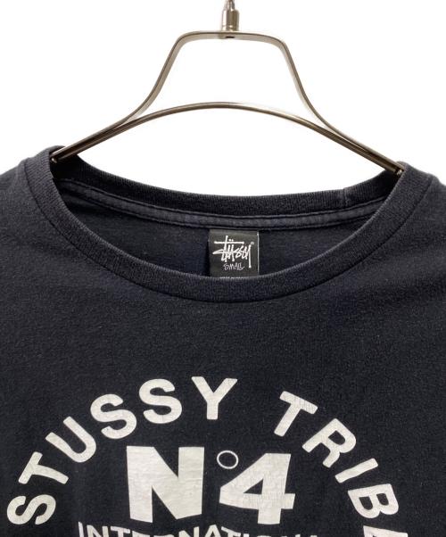 stussy（ステューシー）stussy (ステューシー) プリントTシャツ ブラック サイズ:Sの古着・服飾アイテム