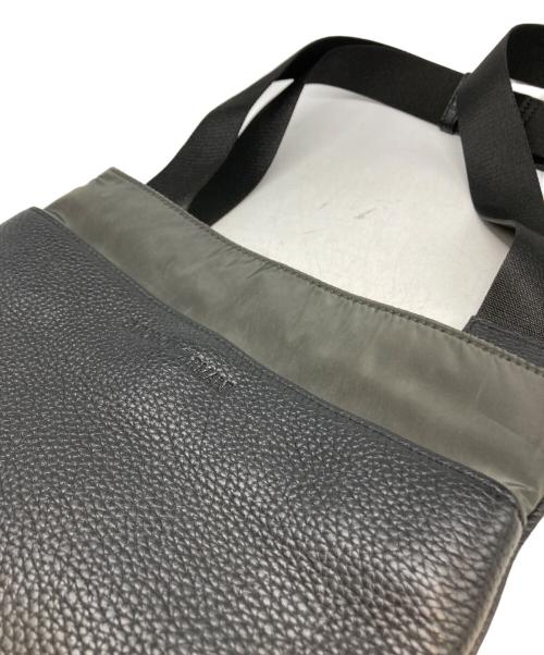 GRAZIE（グラッチェ）GRAZIE (グラッチェ) EMPORIO ARMANI (エンポリオ アルマーニ) ショルダーバッグ ブラックの古着・服飾アイテム