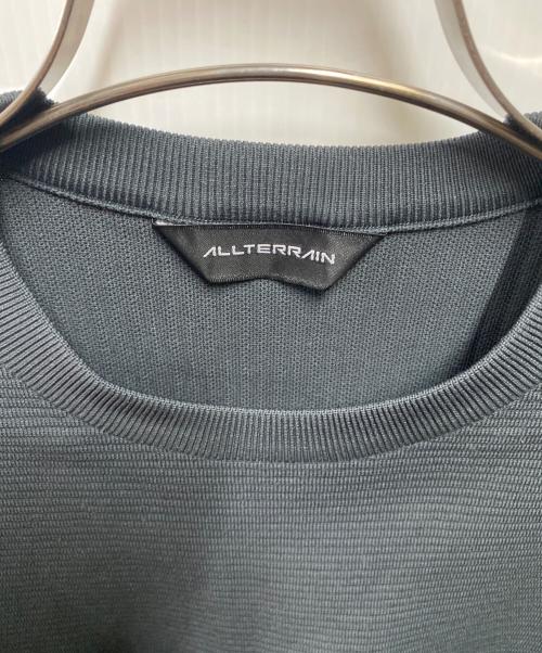 DESCENTE ALLTERRAIN（デザイント オルテライン）DESCENTE ALLTERRAIN (デザイント オルテライン) FUSIONKNIT CREWNECK グレー サイズ:サイズ詳細参照の古着・服飾アイテム