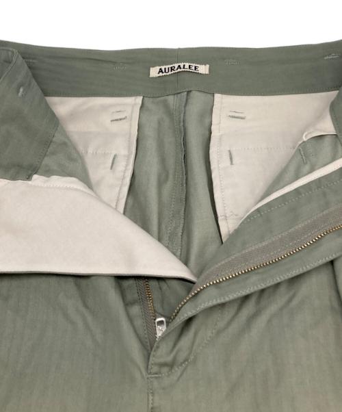 AURALEE（オーラリー）AURALEE (オーラリー) WASHED FINX HERRINGBONE SLACKS グリーン サイズ:3の古着・服飾アイテム