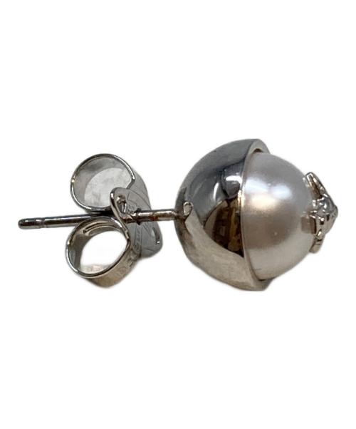 Vivienne Westwood（ヴィヴィアンウエストウッド）Vivienne Westwood (ヴィヴィアンウエストウッド) OLGA EARRINGS ホワイトの古着・服飾アイテム
