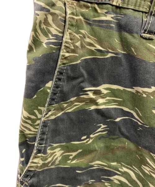 stussy（ステューシー）stussy (ステューシー) タイガーカモカットオフハーフパンツ グリーン サイズ:32の古着・服飾アイテム