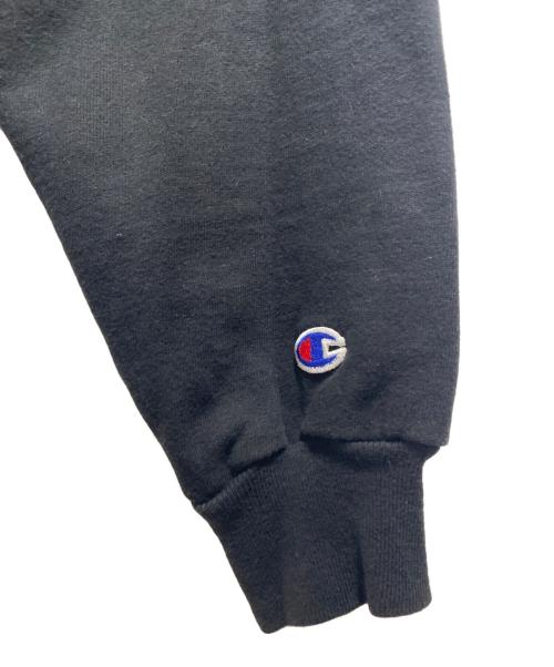 Champion（チャンピオン）Champion (チャンピオン) 90s Vガゼットロゴ刺繍スウェット ブラック サイズ:Ｍの古着・服飾アイテム