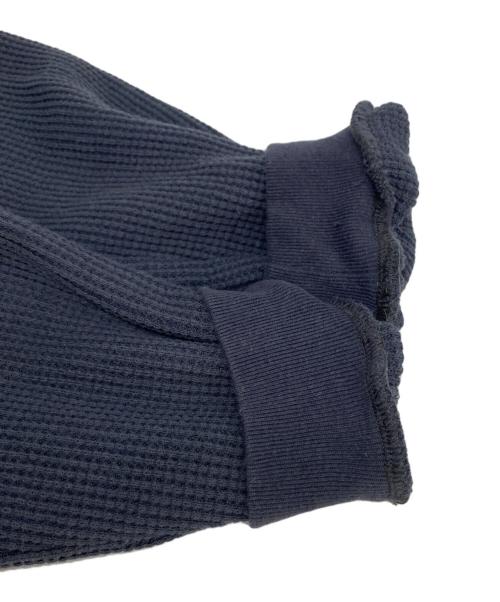 Cabaret Poval（キャバレーポバール）Cabaret Poval (キャバレーポバール) Fabien Waffle Top グレー サイズ:Mの古着・服飾アイテム