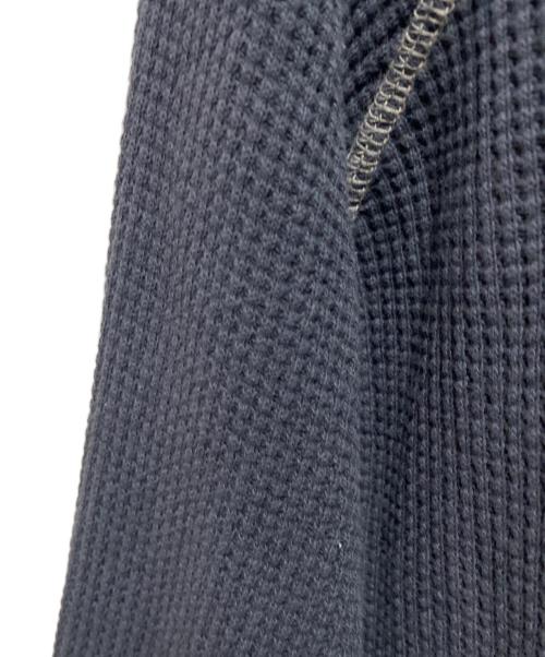 Cabaret Poval（キャバレーポバール）Cabaret Poval (キャバレーポバール) Fabien Waffle Top グレー サイズ:Mの古着・服飾アイテム