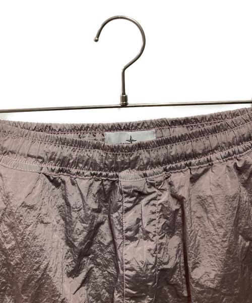 STONE ISLAND（ストーンアイランド）STONE ISLAND (ストーンアイランド) Nylon Metal Econyl ショートパンツ ピンク サイズ:32の古着・服飾アイテム