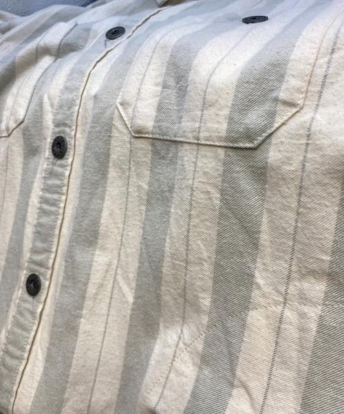 NIGEL CABOURN LYBRO（ナイジェルケーボン ライブロ）NIGEL CABOURN LYBRO (ナイジェルケーボン ライブロ) ARCTIC SHIRT COTTON STRIP アイボリー サイズ:48の古着・服飾アイテム