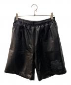 FUBUフブ）の古着「FAUX LEATHER SHORT PANTS」｜ブラック