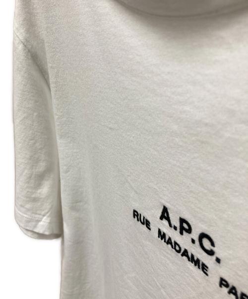 A.P.C.（アーペーセー）A.P.C. (アーペーセー) Petite Rue Madame Tシャツ ホワイト サイズ:Mの古着・服飾アイテム