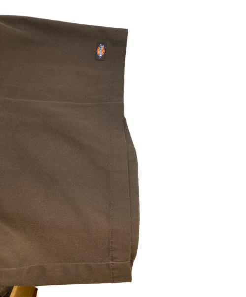 Dickies（ディッキーズ）Dickies (ディッキーズ) SEDAN ALL-PURPOSE (セダンオールパーパス) Tuck Wide Shorts ブラウン サイズ:Lの古着・服飾アイテム