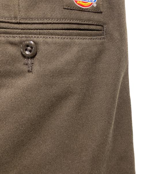 Dickies（ディッキーズ）Dickies (ディッキーズ) SEDAN ALL-PURPOSE (セダンオールパーパス) Tuck Wide Shorts ブラウン サイズ:Lの古着・服飾アイテム