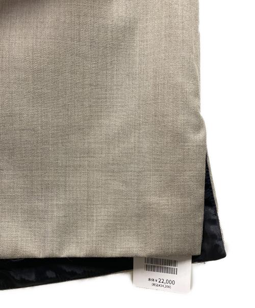 Demi-Luxe Beams（デミルクス ビームス）Demi-Luxe Beams (デミルクス ビームス) ツイル Vあき プルオーバー ベスト ベージュ サイズ:38 未使用品の古着・服飾アイテム
