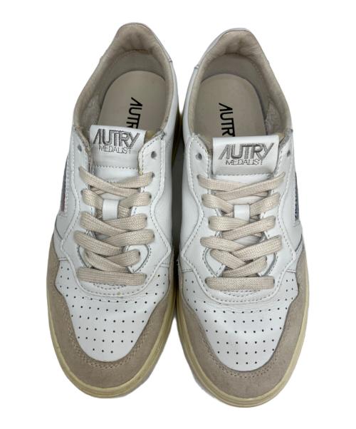 AUTRY（オートリー）AUTRY (オートリー) MEDALIST ホワイト サイズ:24cmの古着・服飾アイテム