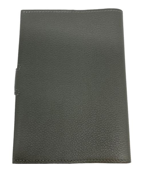 HERMES（エルメス）HERMES (エルメス) パスポートケース R.M.S. トゥタンマン グリメイヤー  グリメイヤーの古着・服飾アイテム