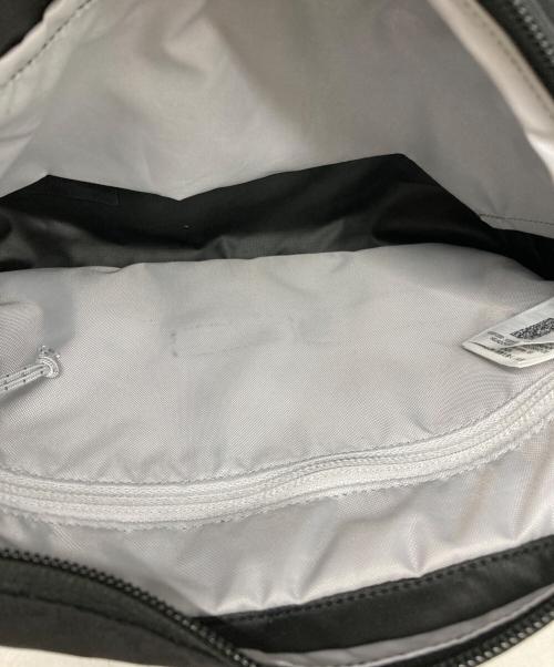 ARC'TERYX（アークテリクス）ARC'TERYX (アークテリクス) ショルダーバッグ ブラックの古着・服飾アイテム