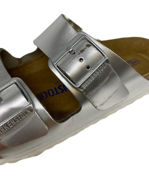 BIRKENSTOCK（ビルケンシュトック）BIRKENSTOCK (ビルケンシュトック) アリゾナ シルバー サイズ:25cmの古着・服飾アイテム