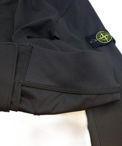 STONE ISLAND（ストーンアイランド）STONE ISLAND (ストーンアイランド) LIGHT SOFT SHELL-R E.DYE® ブラック サイズ:Ｓの古着・服飾アイテム