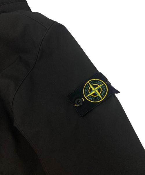 STONE ISLAND（ストーンアイランド）STONE ISLAND (ストーンアイランド) LIGHT SOFT SHELL-R E.DYE® ブラック サイズ:Ｓの古着・服飾アイテム