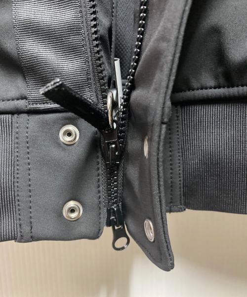 STONE ISLAND（ストーンアイランド）STONE ISLAND (ストーンアイランド) LIGHT SOFT SHELL-R E.DYE® ブラック サイズ:Ｓの古着・服飾アイテム